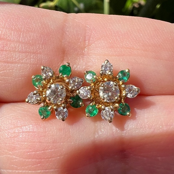 VINTAGE 14K YELLOW GOLD DIAMONDS & EMERALDS STUDS & EARRINGS JACKETS VERSATILE - Picture 16 of 16